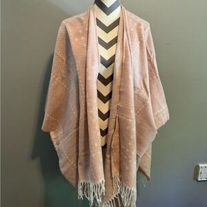 Gentle Fawn Cream Fringed Shawl